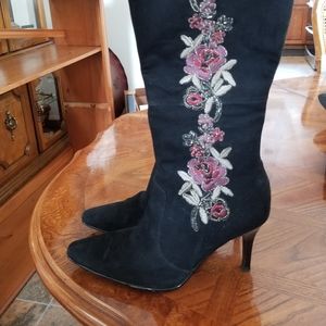 Carlos Santana Black Suede boots